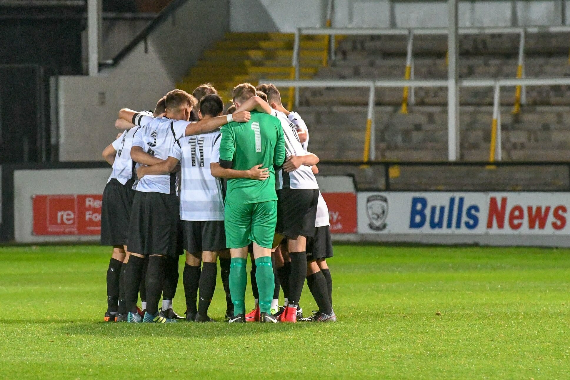 Bulls U18’s back in Youth Cup action tonight