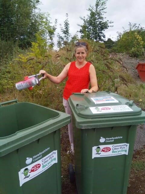 NEWS | New recycling bins for community litter pickers