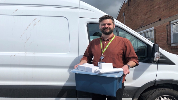 NEWS | Council staff help with delivering emergency supplies and supporting vulnerable residents