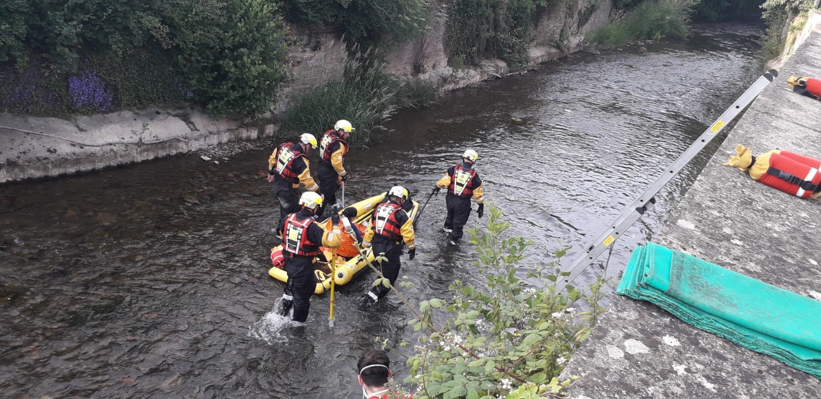 NEWS | Fire crews rescue person from river in Leominster