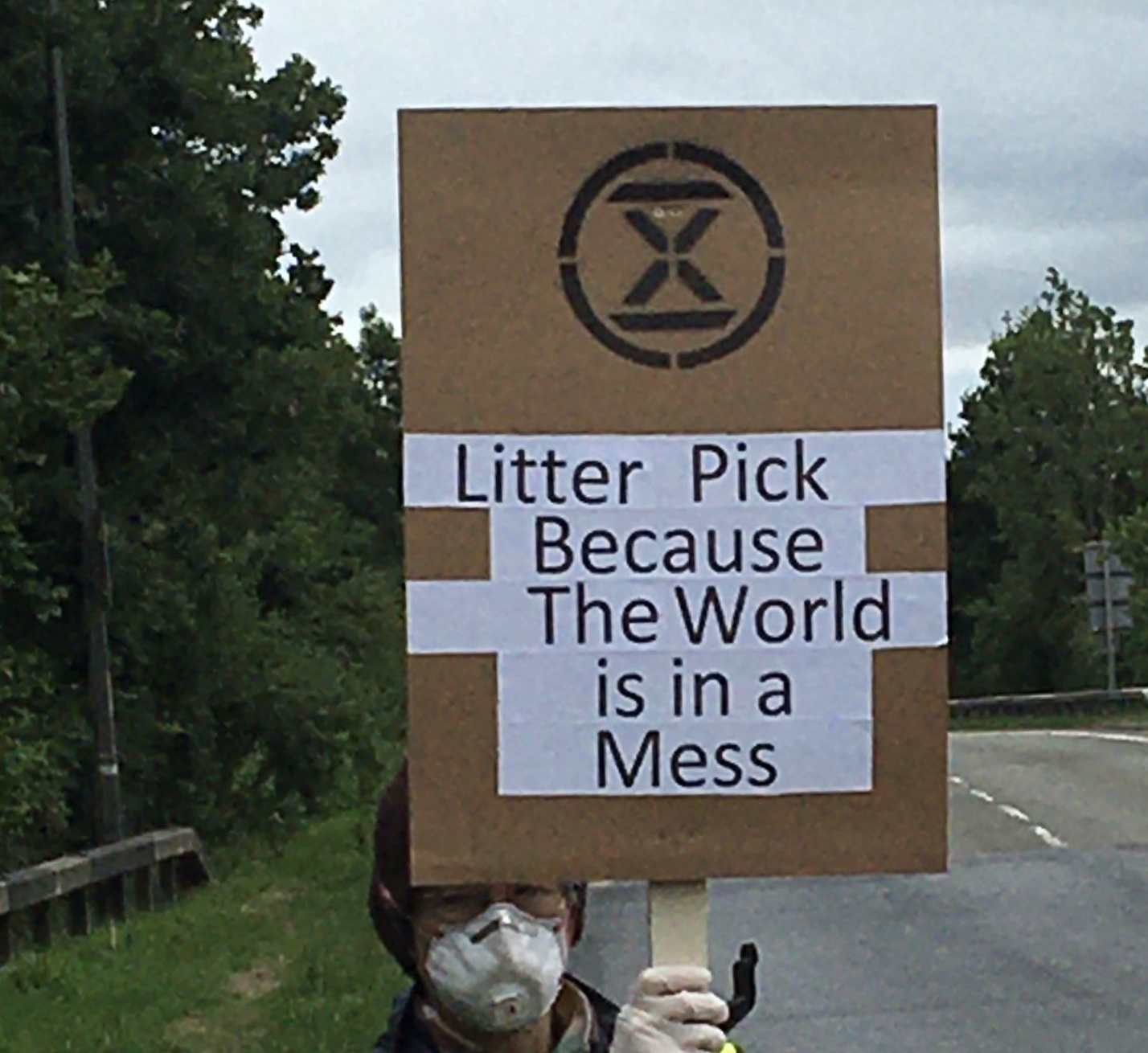 NEWS | Extinction Rebellion Marches hold first litter pick