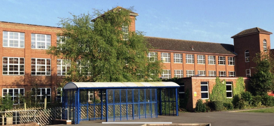 NEWS | Whole year group self-isolating after positive COVID-19 case at school in Hereford