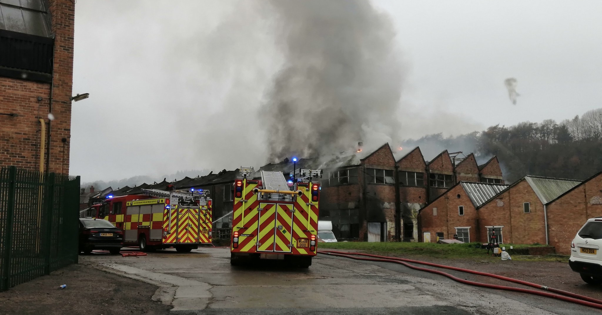 NEWS | Fire crews called to fire at industrial building