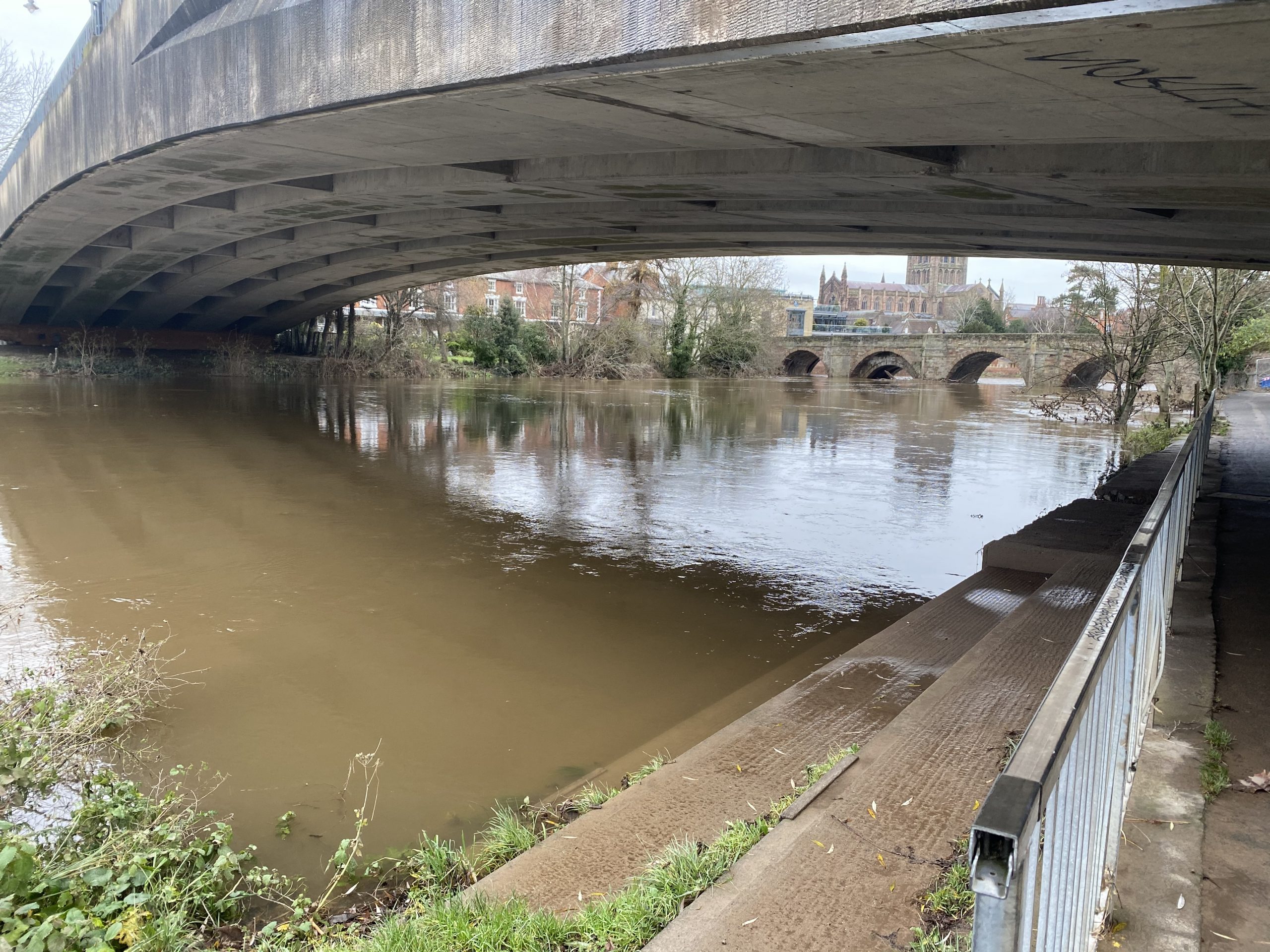 FLOODING | Riverside paths could be blocked by flooding this evening in Hereford