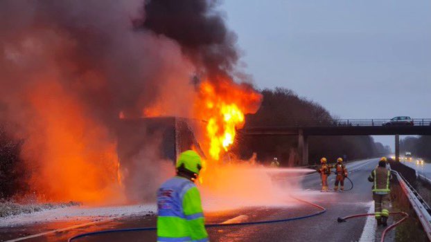 NEWS | Lorry carrying meat destroyed by fire on M50