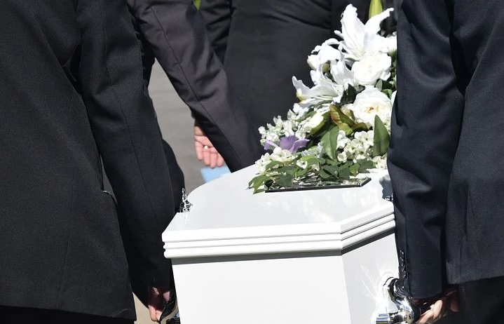 INFO | All you need to know about organising and attending a funeral during lockdown