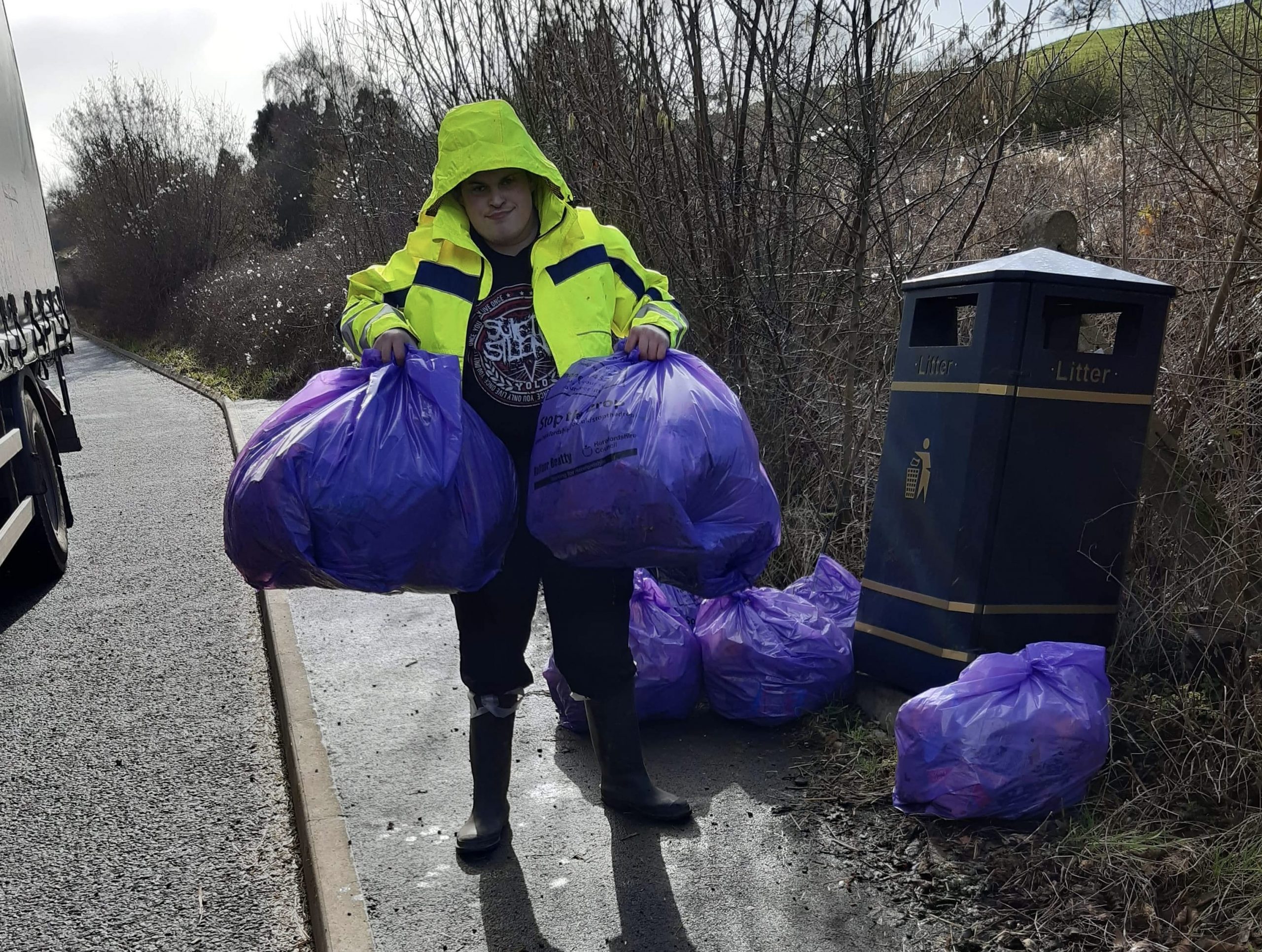 COMMUNITY | He’s done it! Litter picking legend Greg Dunsford has collected 101 bags of litter