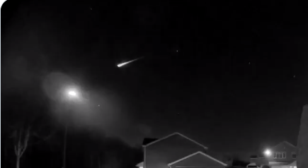 NEWS | Search underway for meteorite fragments after stunning display on Sunday evening
