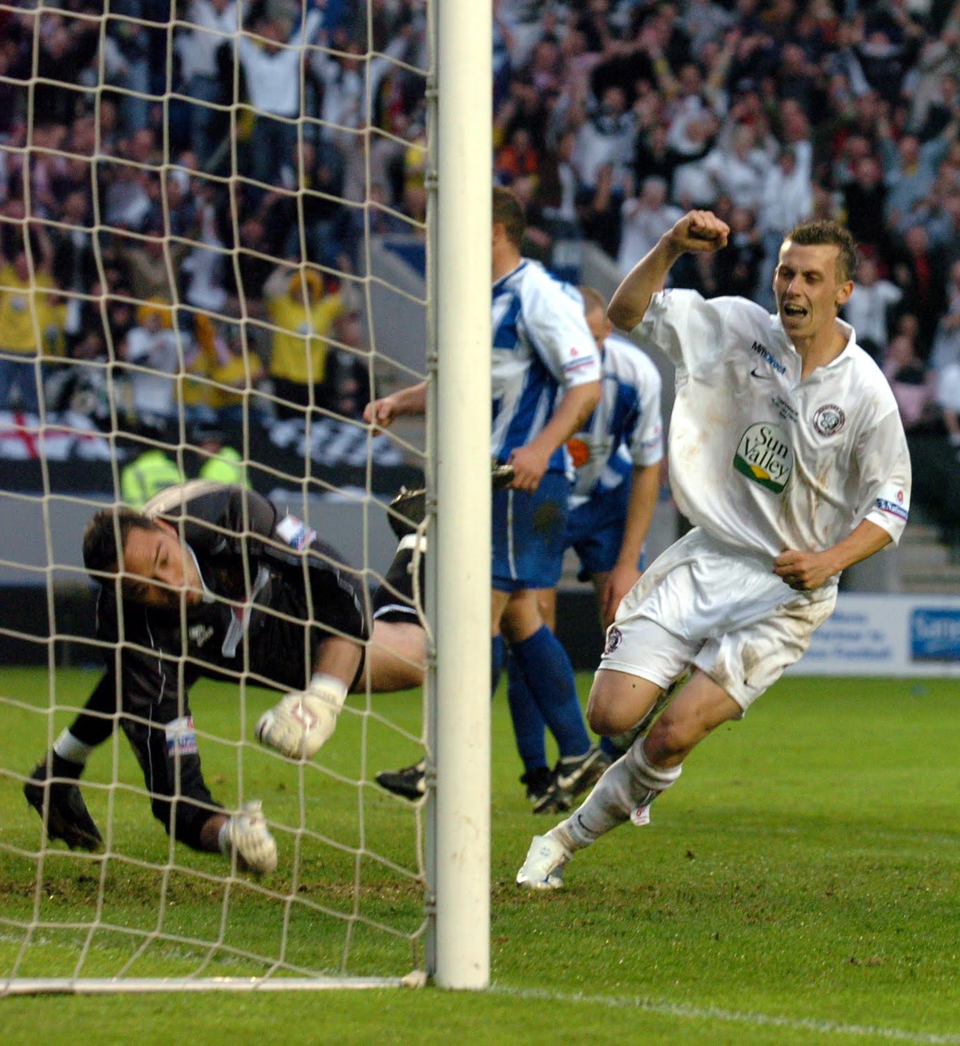 20th May 2006 | Hereford United reach the Football League