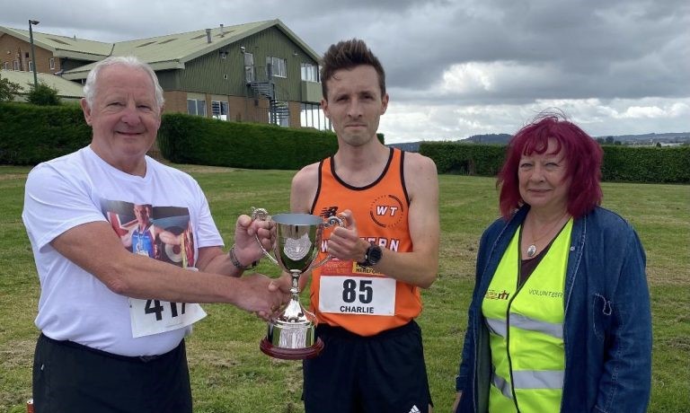 CHARITY | Hereford Couriers Running Club have raised £3,000 in memory of Jon Ward for MIND