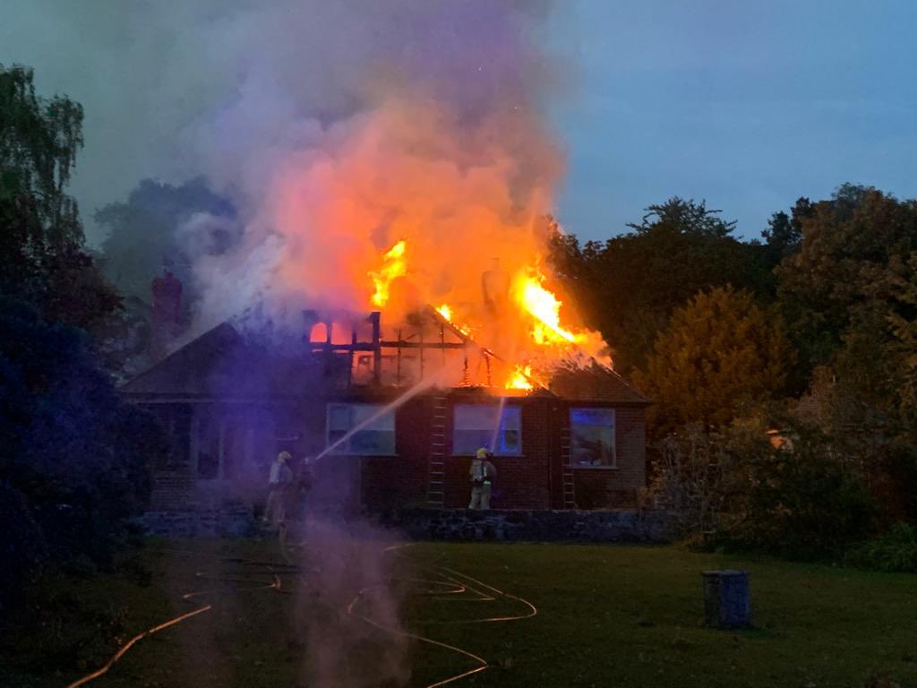 NEWS | A bungalow has been destroyed by a severe fire overnight