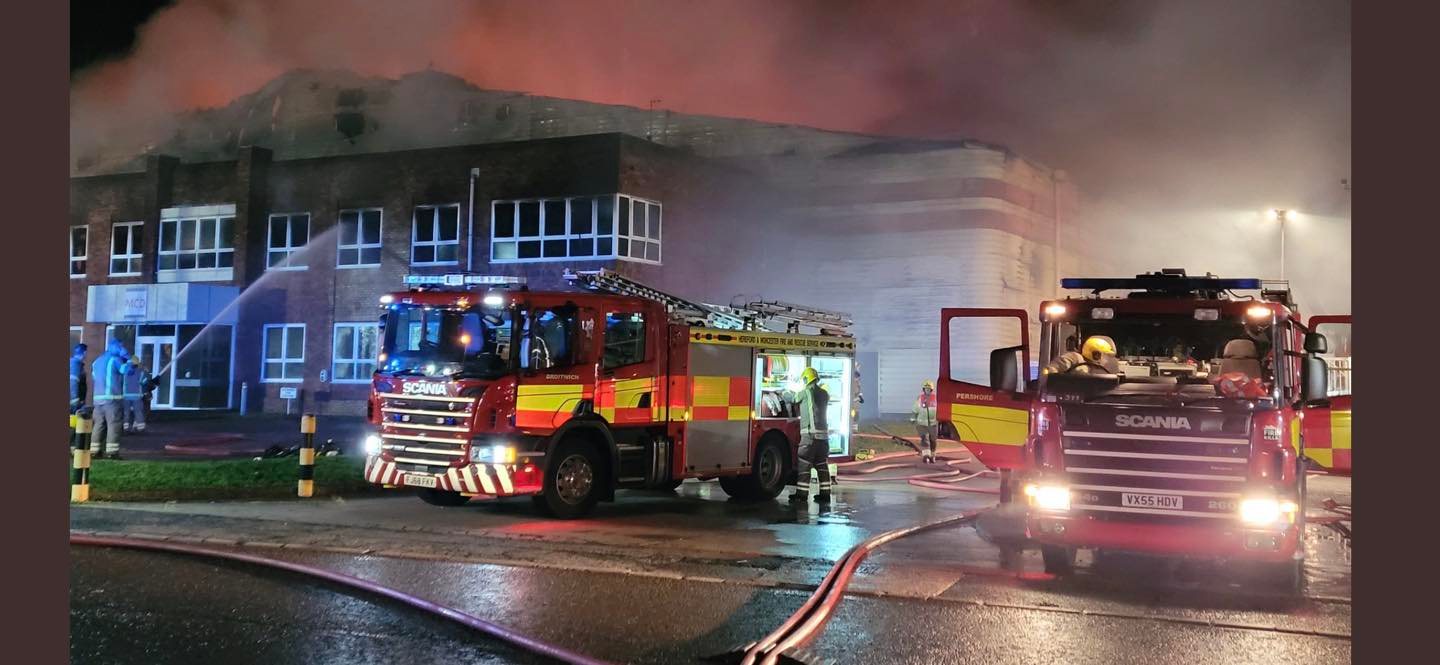 NEWS | Fire crews from Herefordshire remain in attendance at severe fire in Kidderminster