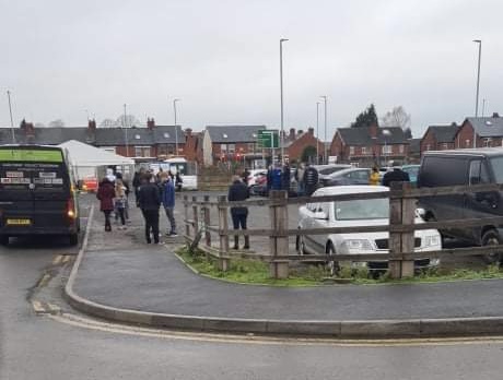 NEWS | Large numbers of people queue for PCR tests at COVID-19 testing centre in Hereford