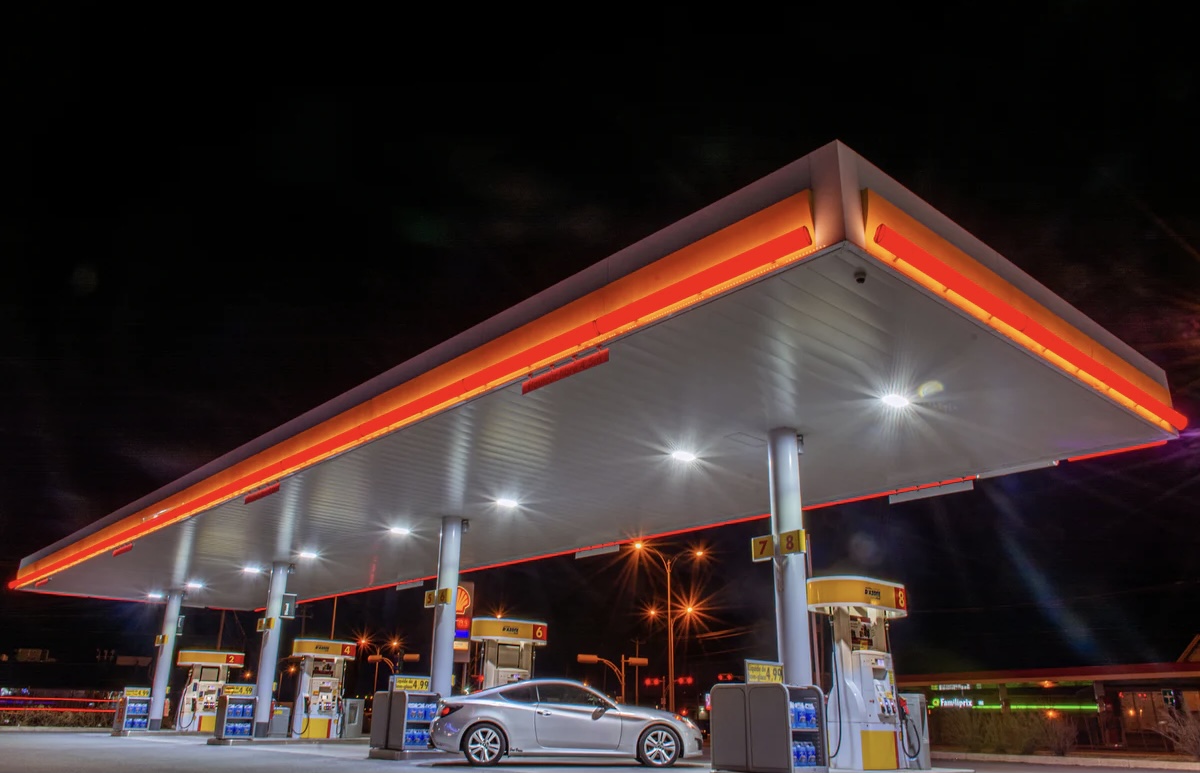 UK NEWS | RAC demands that retailers cut cost of fuel with wholesale prices continuing to fall