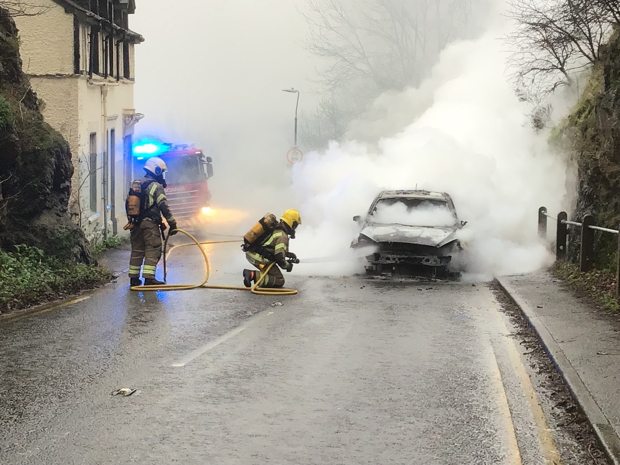 NEWS | Fire crews called to car fire on Herefordshire border this lunchtime