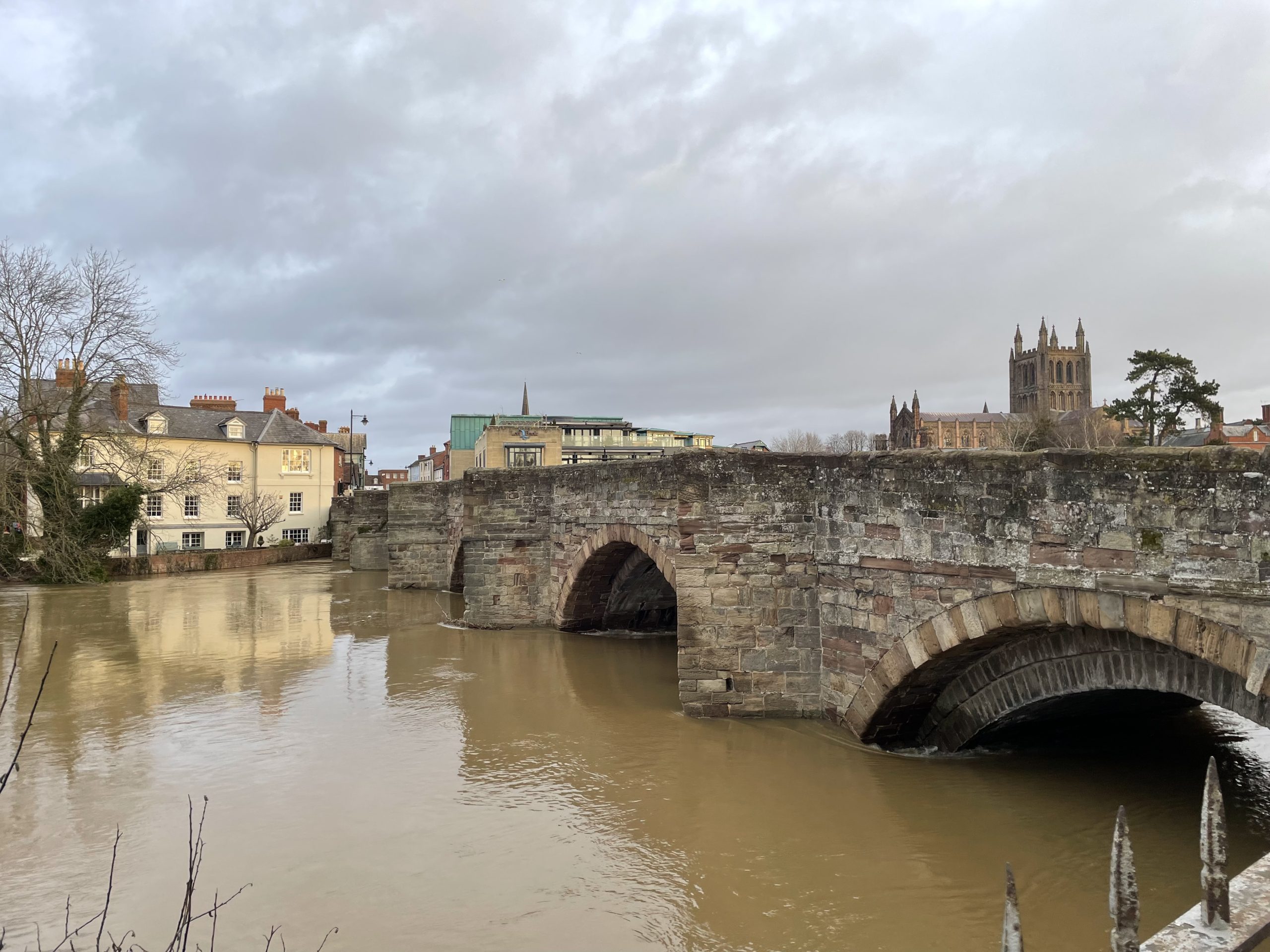NEWS | Residents on the banks of the Wye warned to BE PREPARED with the Wye expected to peak at around 5.5 metres in Hereford tomorrow