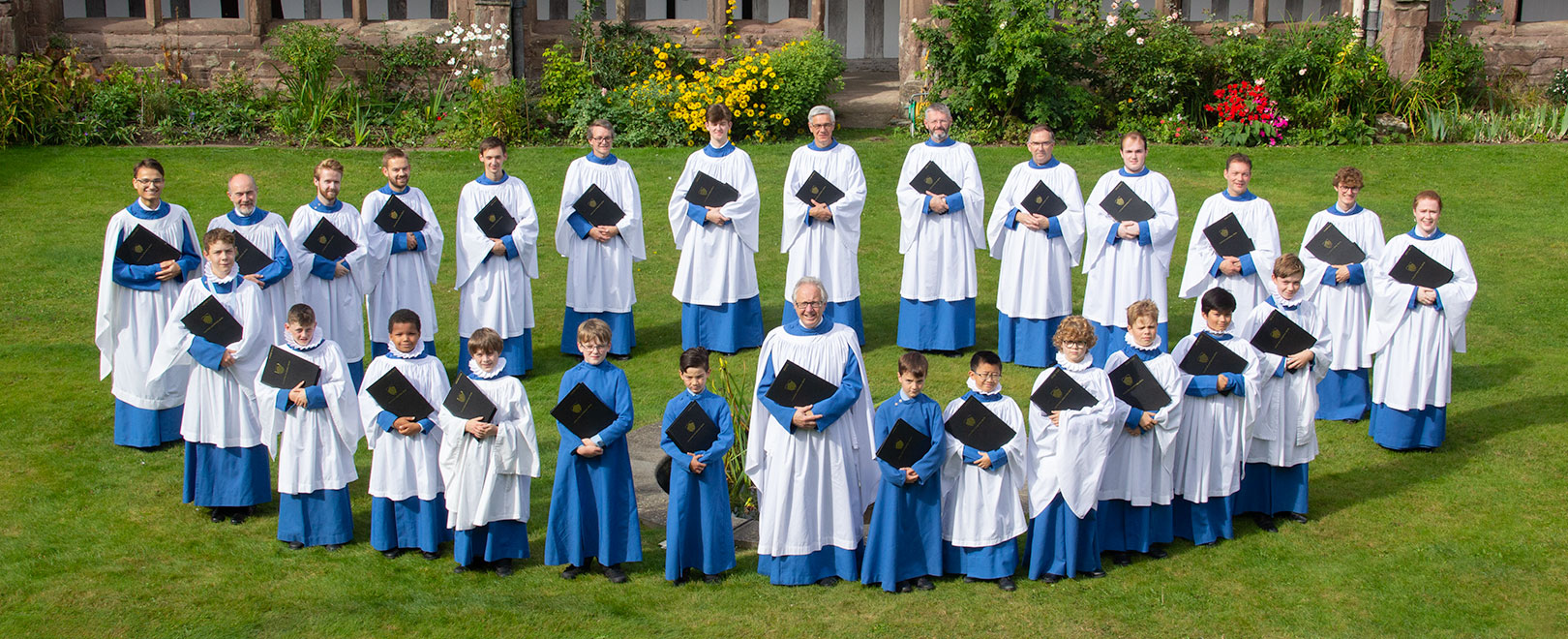 NEWS | Hereford Cathedral will be welcoming girls to join the internationally-renowned Hereford Cathedral Choir