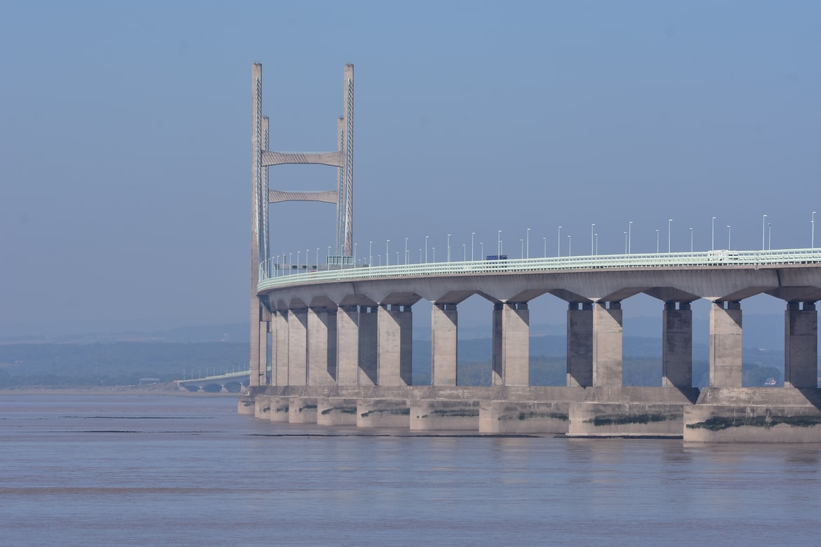 NEWS | Both Severn Crossings are now closed due to high winds from Storm Eunice