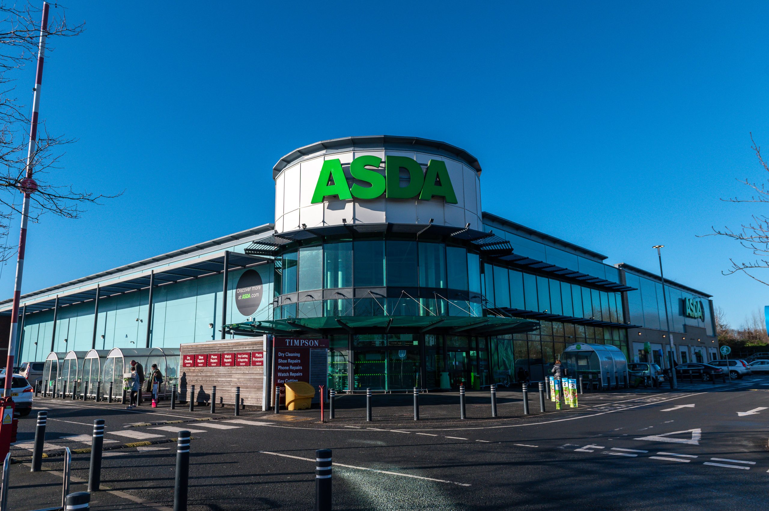 NEWS | Police searching for a woman wearing an Asda uniform following an incident in Hereford