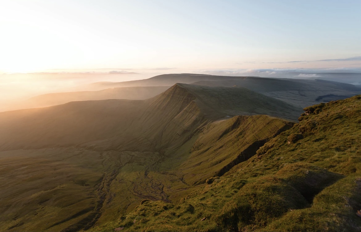 NEWS | Mountain Rescue Team confirm that a dog has died after falling from the summit of Pen y Fan