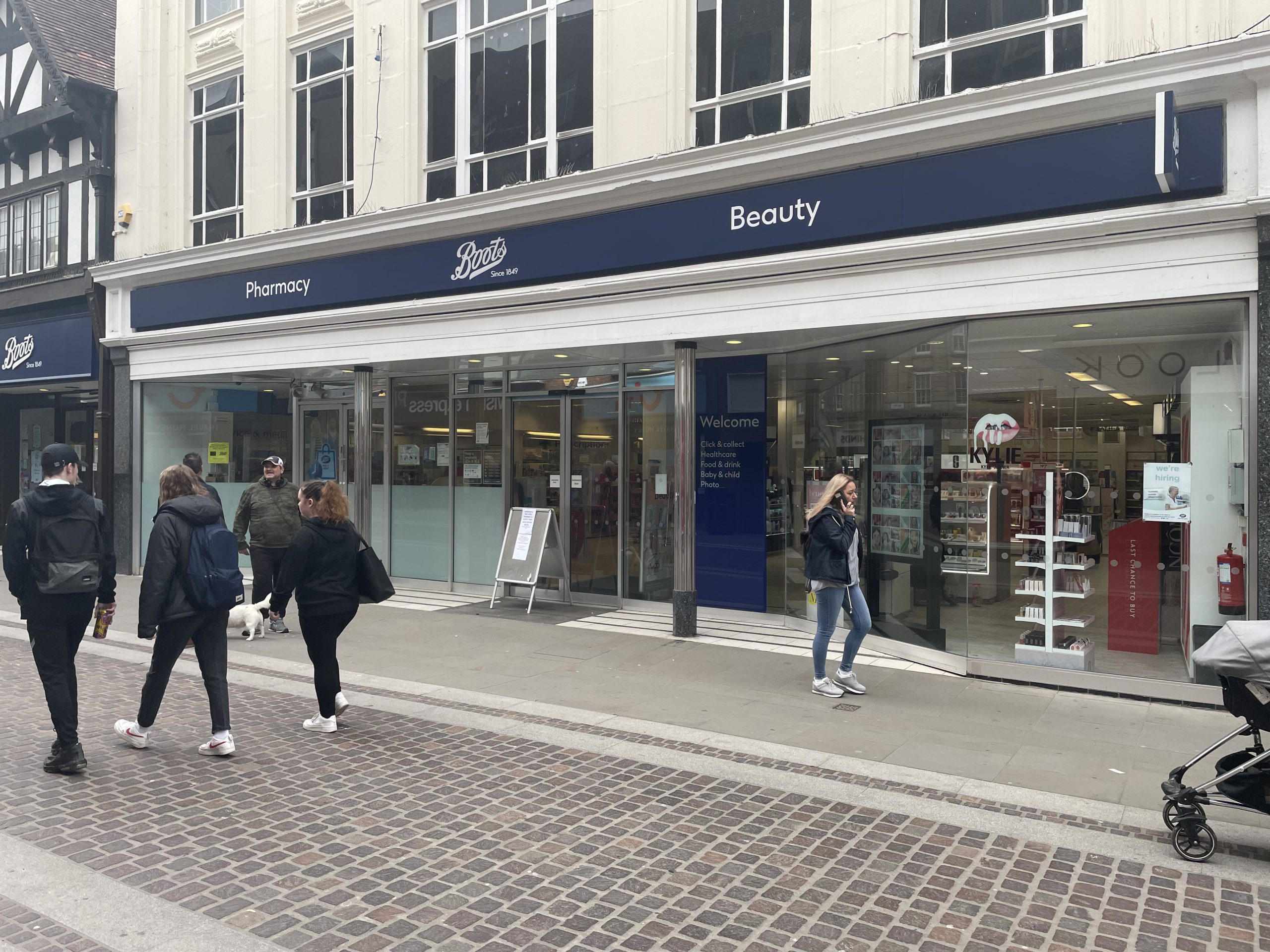 NEWS | Customers share frustration due to Boots store in Hereford being closed until further notice