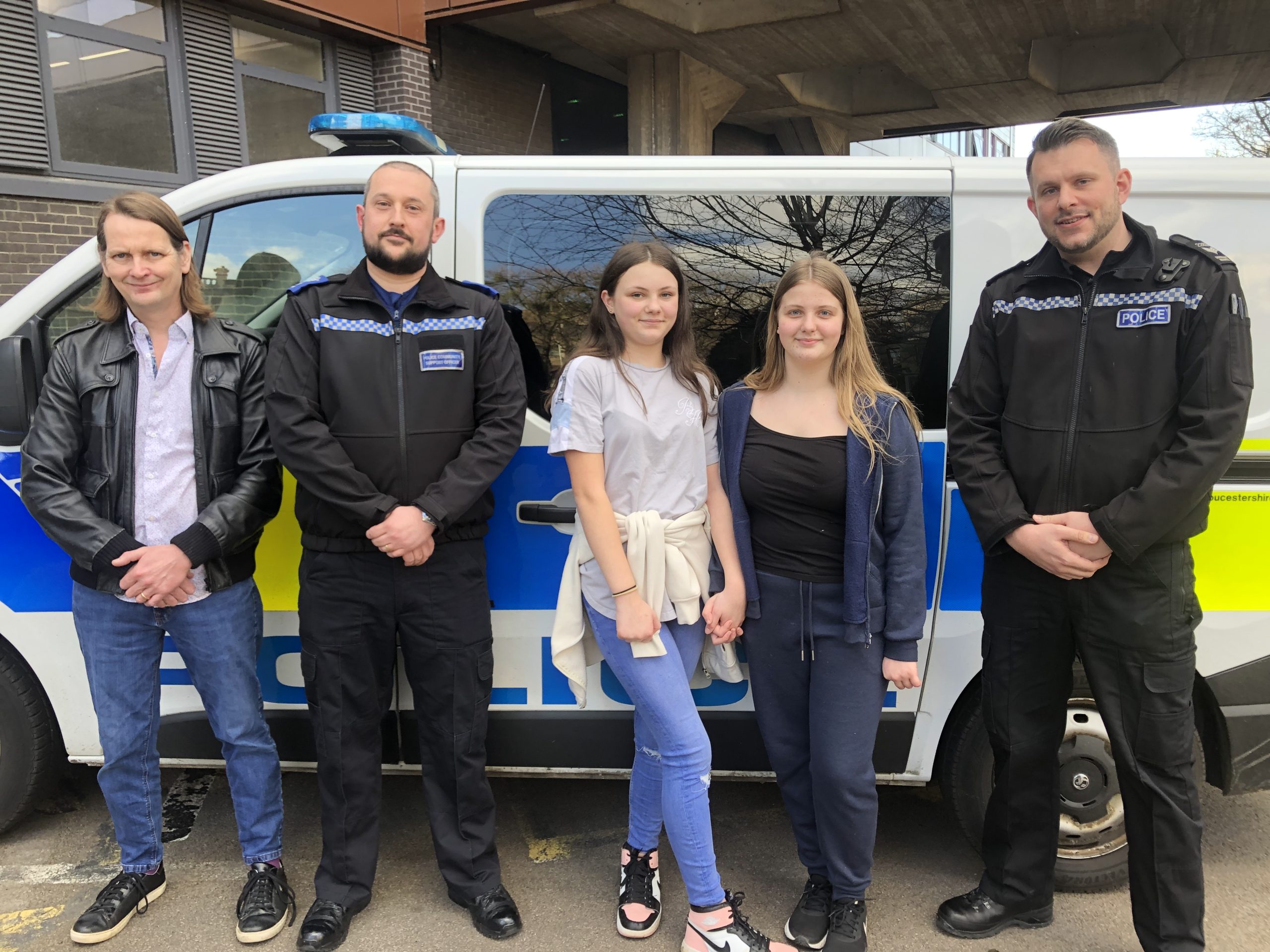 NEWS | Police officers are reunited with young girl whose life they saved after her heart stopped beating