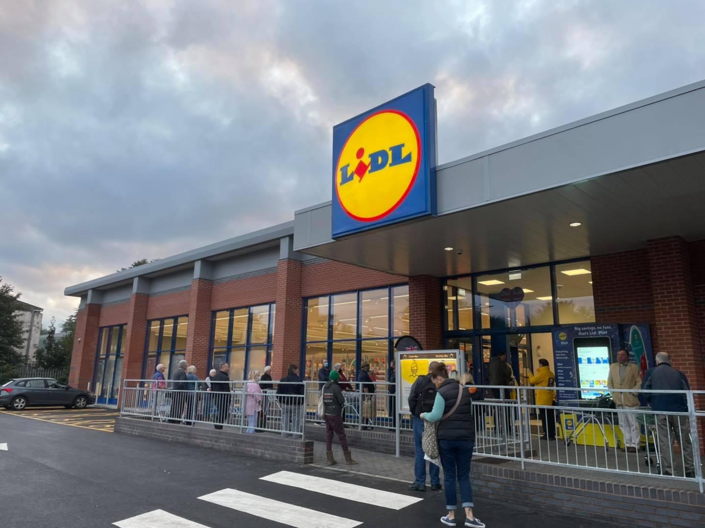 NEWS | Local community forum submits petition against plans for a new Lidl superstore and urges council to refuse planning