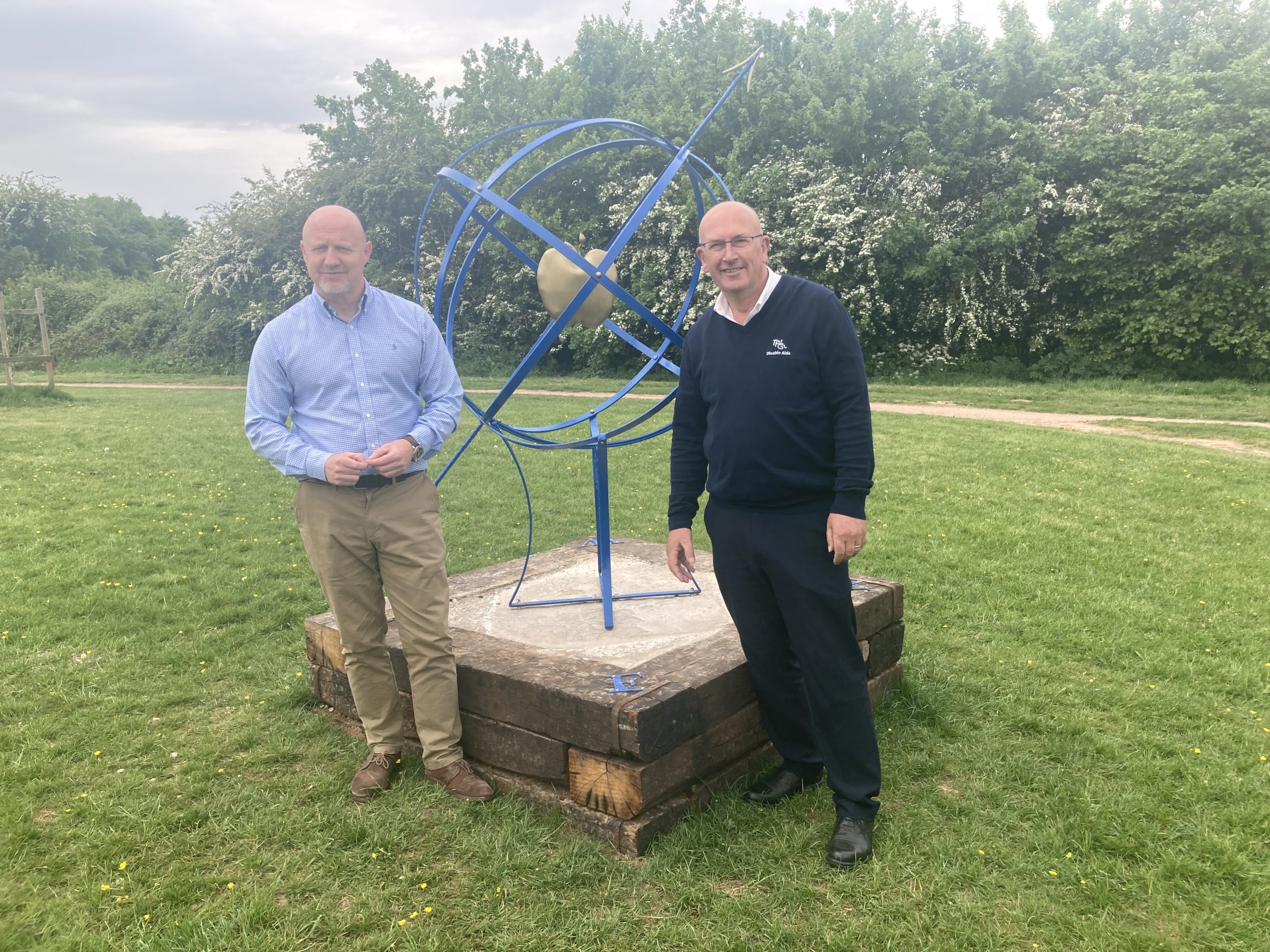 NEWS | Local Insurance Broker the major benefactor in a new sundial at a Hereford park