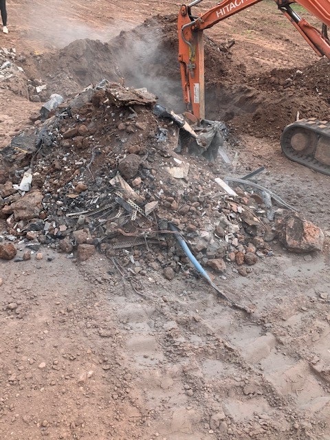 NEWS | Builders fined thousands in Crown court for burning and burying waste