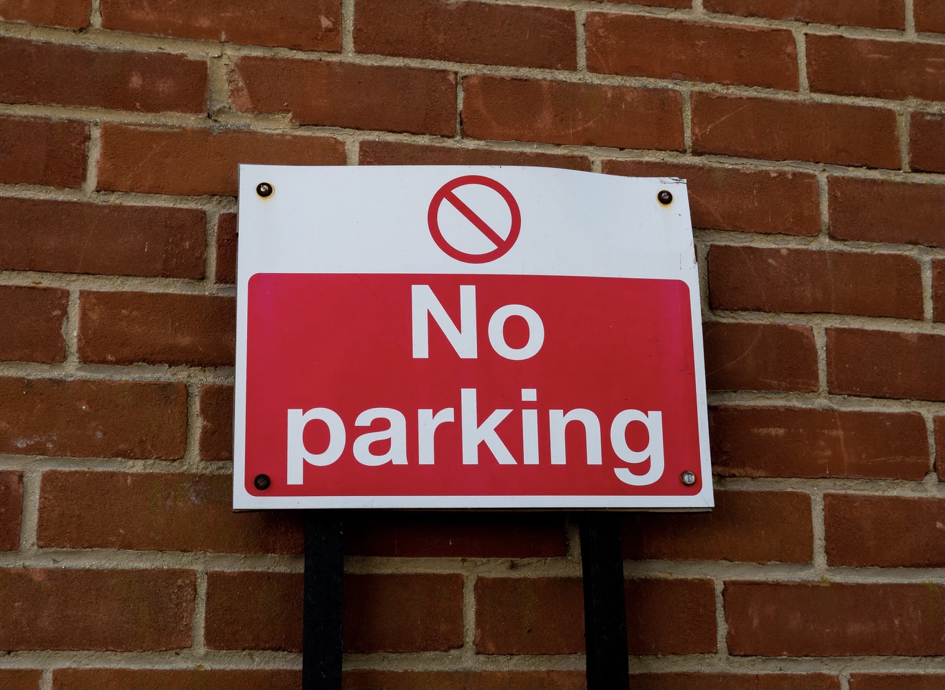 NEWS | Temporary parking restrictions will be in place on Ledbury Road in Hereford from tomorrow
