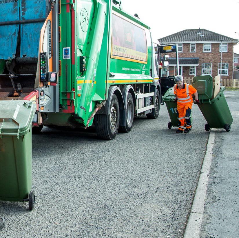 NEWS | All you need to know about bin collections and household waste and recycling centre opening hours this Platinum Jubilee Bank Holiday