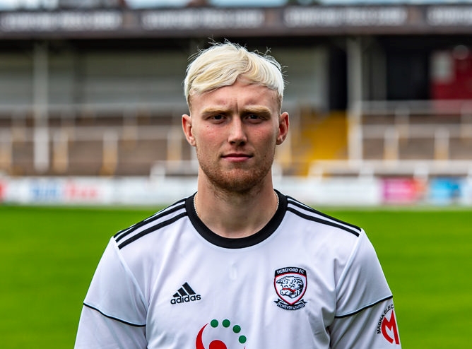 FOOTBALL | Ben Pollock becomes the latest player to announces his departure from Edgar Street as Bulls face complete rebuild