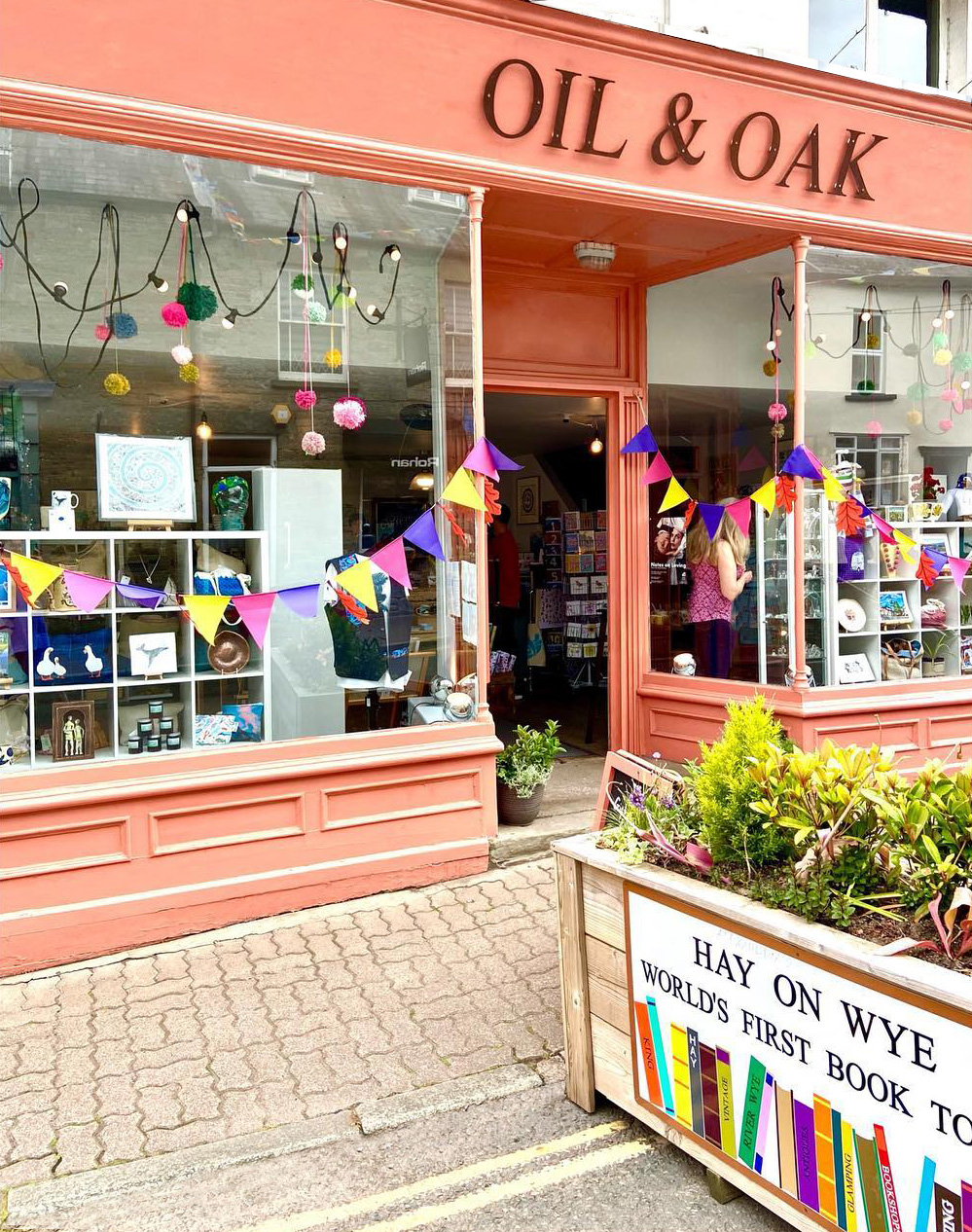 NEWS | Gift Shop and Gallery Supports Local Makers and Artists in Hay-on-Wye