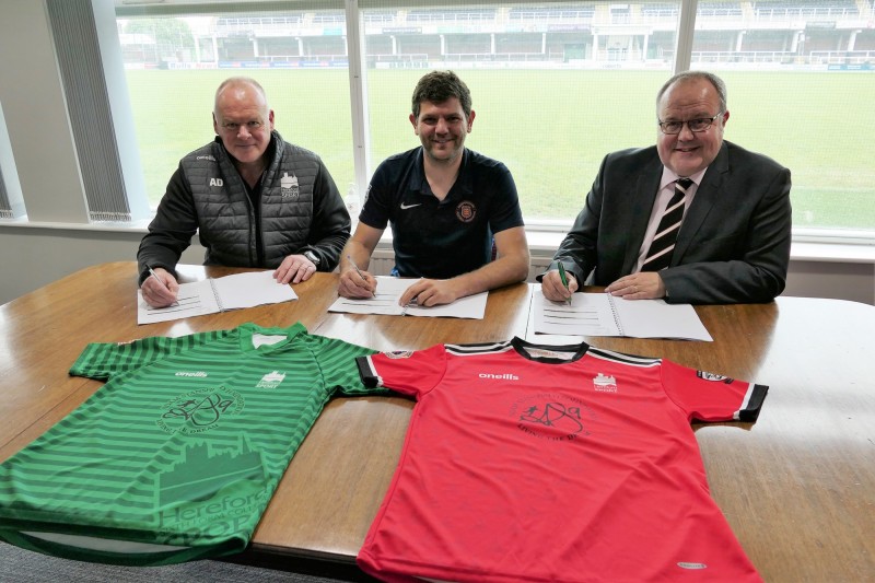 NEWS | Hereford Sixth Form College sign partnership agreement with Hereford FC and Herefordshire Football Association