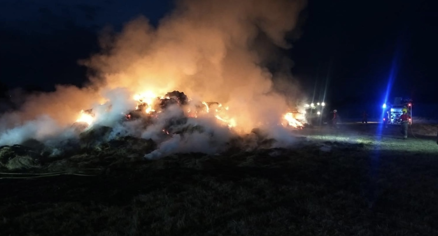 NEWS | Fire crews are tackling a large fire in the open this evening in Herefordshire