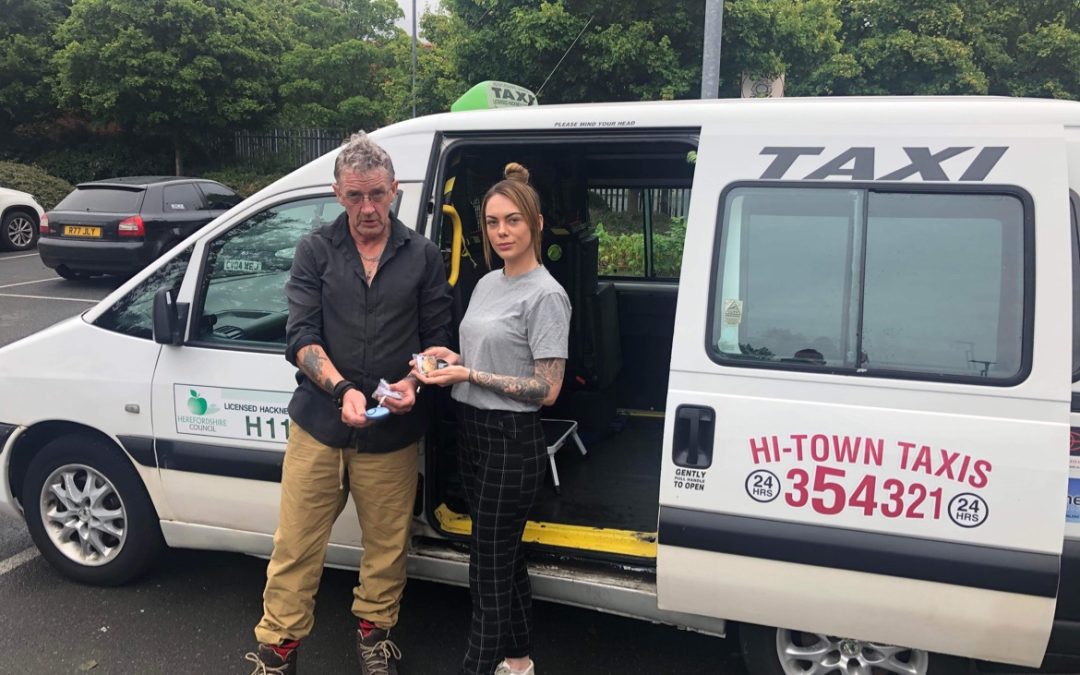 NEWS | Local taxi driver “Jonno” and his friend Danielle Green have joined forces to distribute free personal alarms across Hereford 