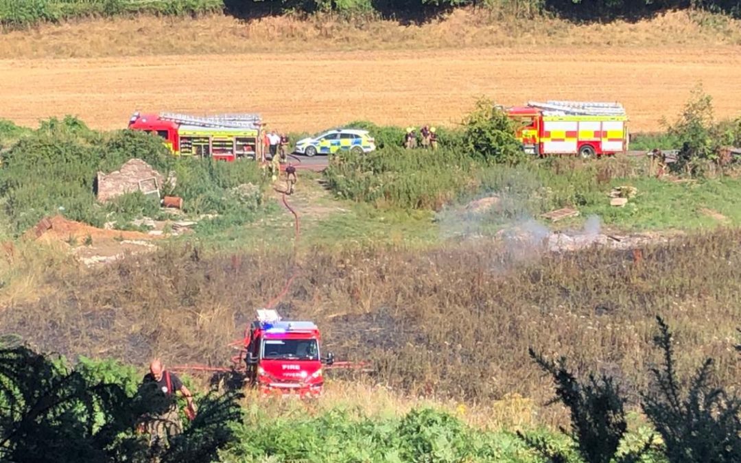 NEWS | Fire crews successfully stop wildfire reaching woodland near Herefordshire border  