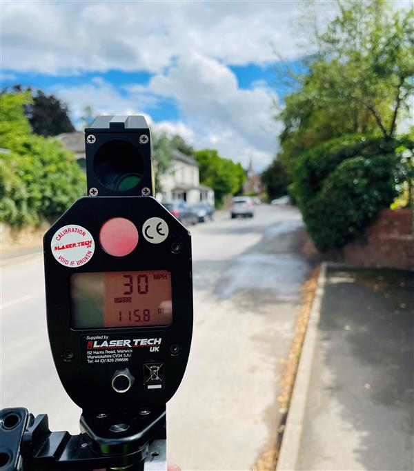 NEWS | Speed enforcement takes place in Fownhope with officers offering advice to drivers