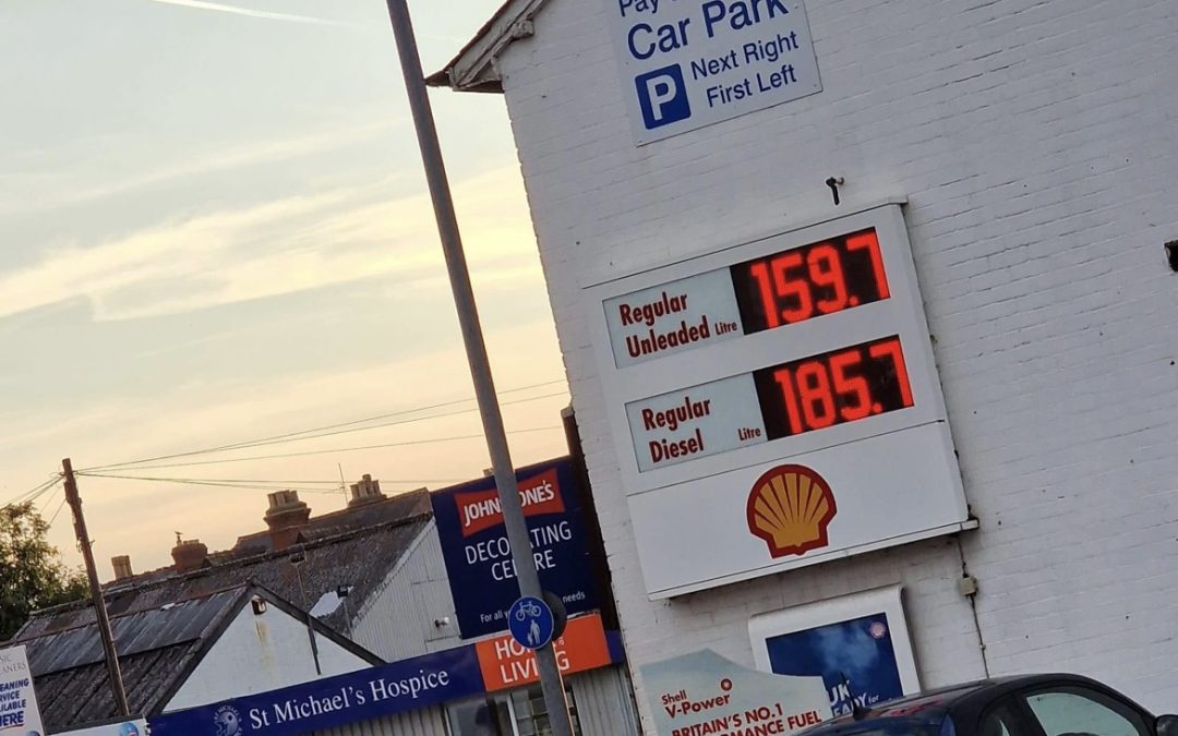NEWS | Independent garages still leading the way on passing on fuel price savings to customers says the RAC