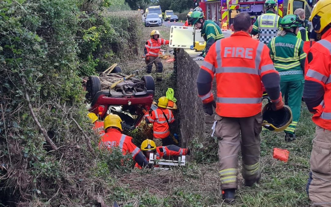 NEWS | Fire crews called after car ends up overturned in a ditch in Herefordshire  