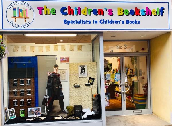 NEWS | A children’s bookshop in Hereford is giving away £5 book vouchers to all Ukrainian children who have settled in Herefordshire  