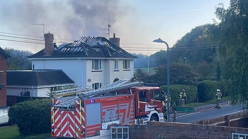 NEWS | Herefordshire fire crews have been busy tackling a large roof fire at a property 