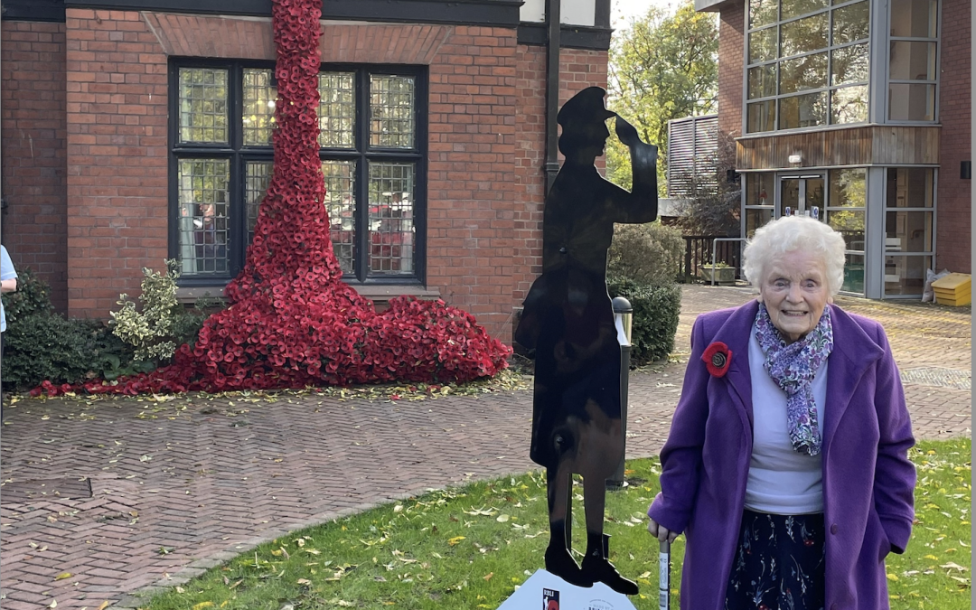 NEWS | 99-year-old former Rotherwas Munitions worker unveils War Memorial on Hampton Park Road