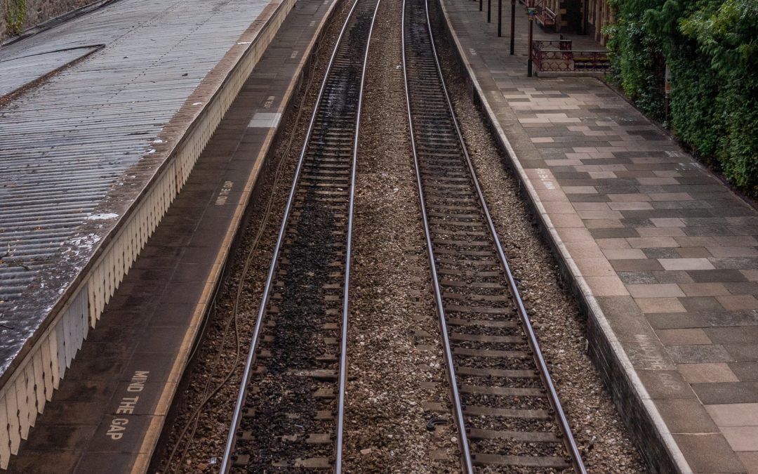 LATEST | Travel chaos with rail line between Hereford and Worcester blocked after a vehicle collided with a bridge