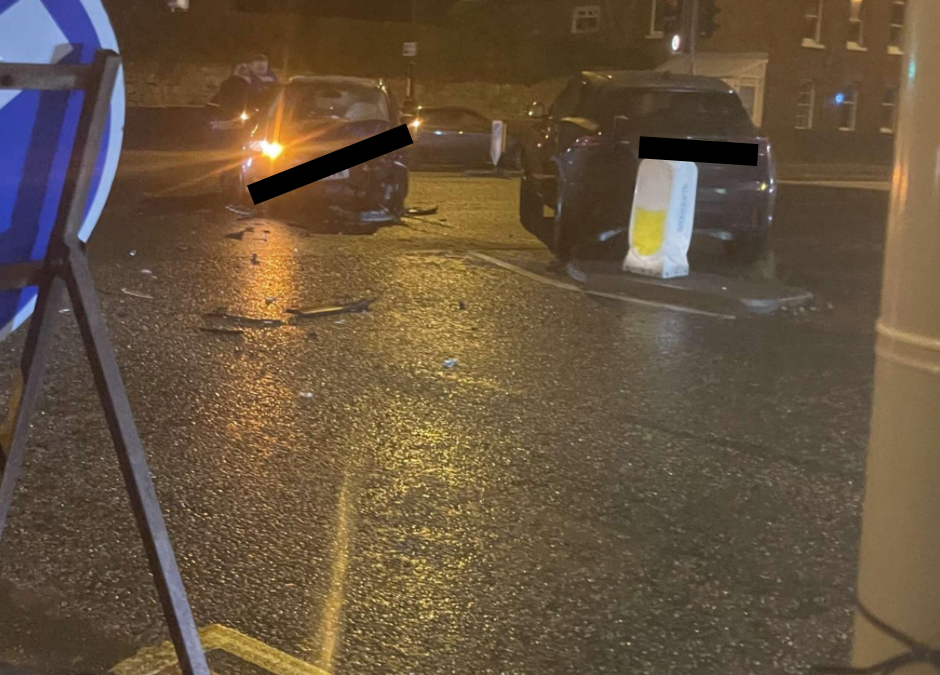 NEWS | Greyfriars Bridge in Hereford blocked by a collision this evening