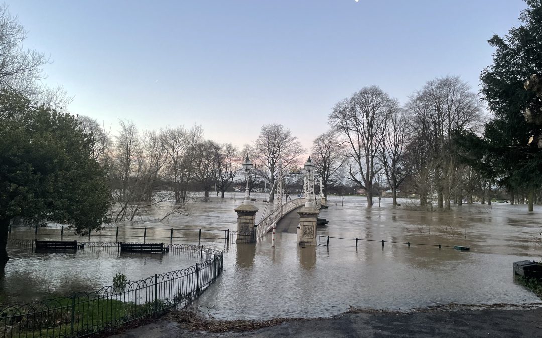 NEWS | Information on Flood Warnings and Road Closures to help you get home safely 