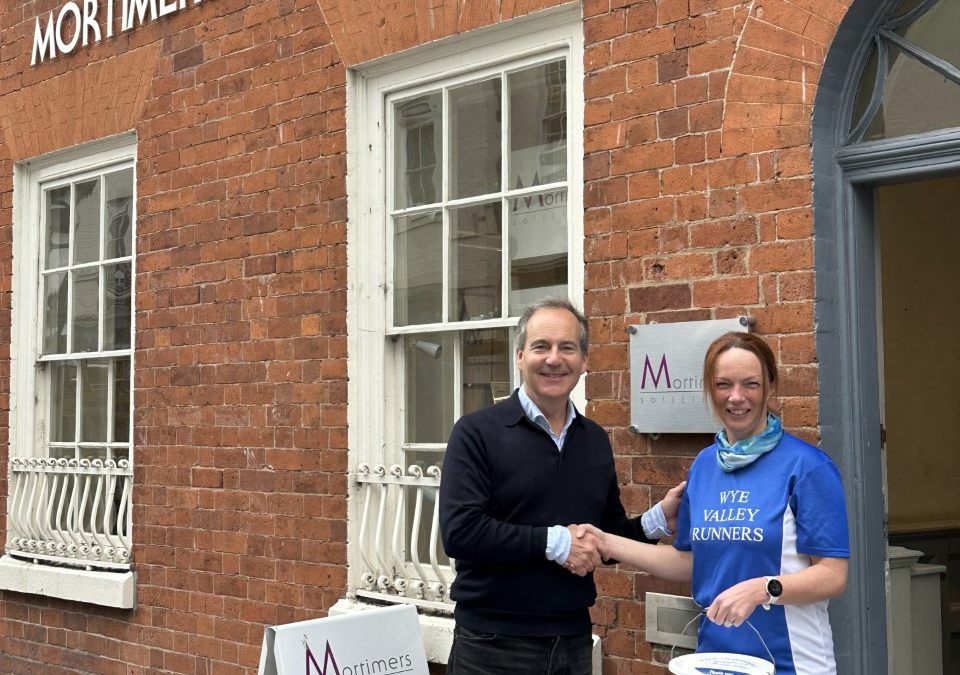 NEWS | Hereford solicitors provide donation to London Marathon runner ahead of the event this weekend