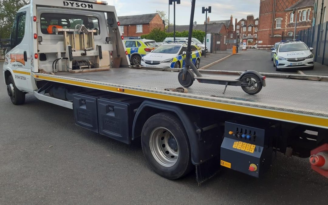 NEWS | West Mercia Police warn that E-Scooter riders in Herefordshire risk prosecution and having their E-scooter seized by officers as well as 6 points on their driving licence and a £300 fine