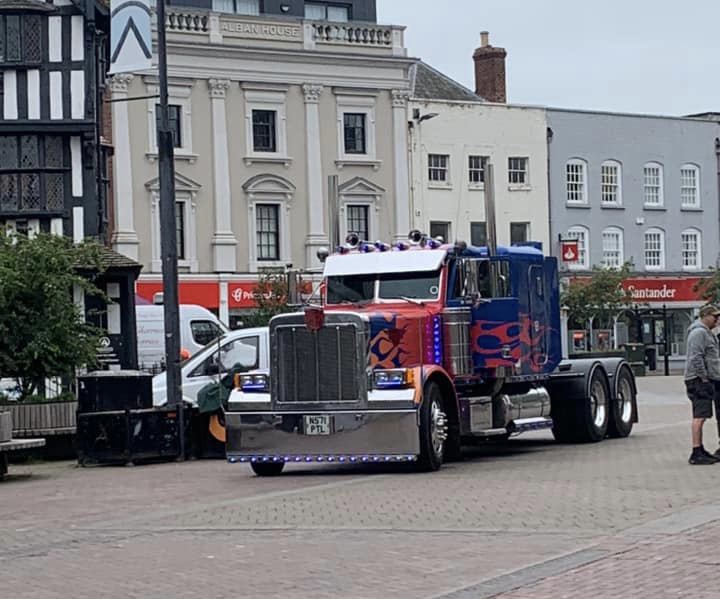 FEATURED | Optimus Prime has arrived in Hereford ahead of a day of activities at The Entertainer in Hereford City Centre