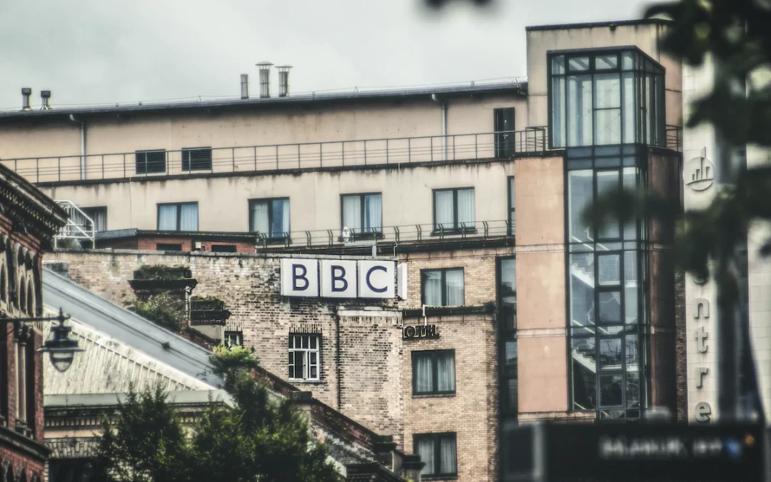 BREAKING | The BBC confirms that it has suspended a ‘male member of staff’ accused of paying a teenager for sexually explicit photos 